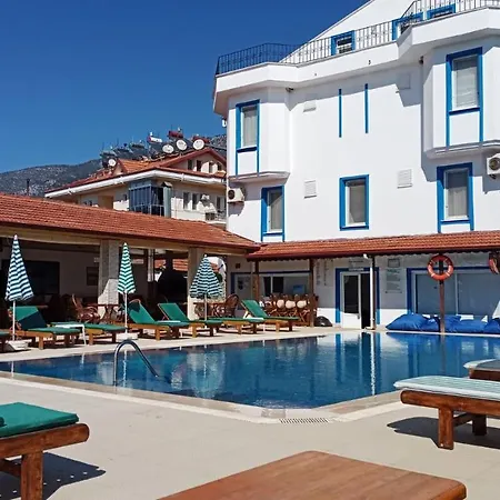 Aparthotel California 3*