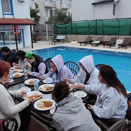 California Aparthotel 3*